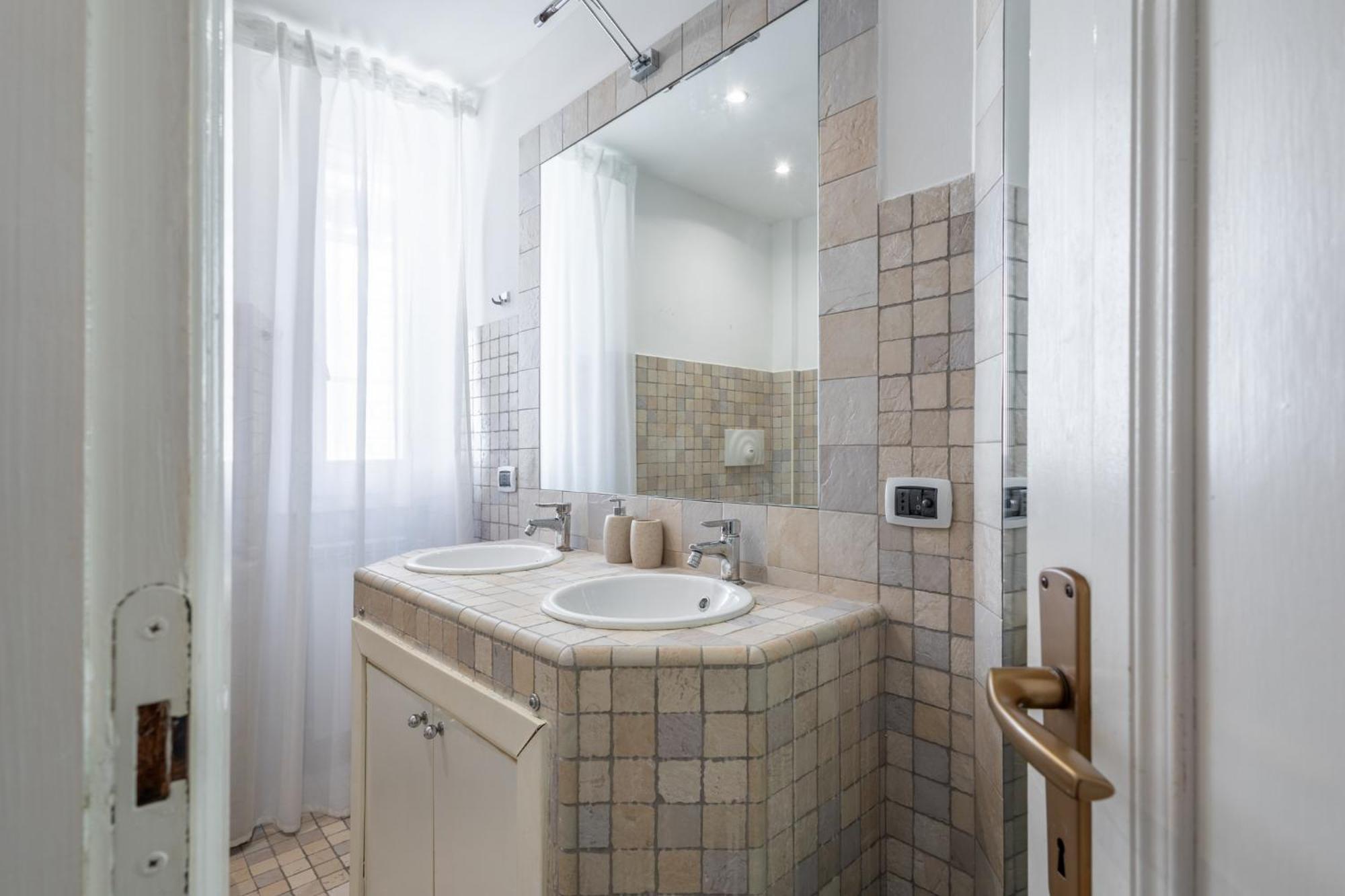 Your Elegant Loft At Termini Station Rome Exterior photo
